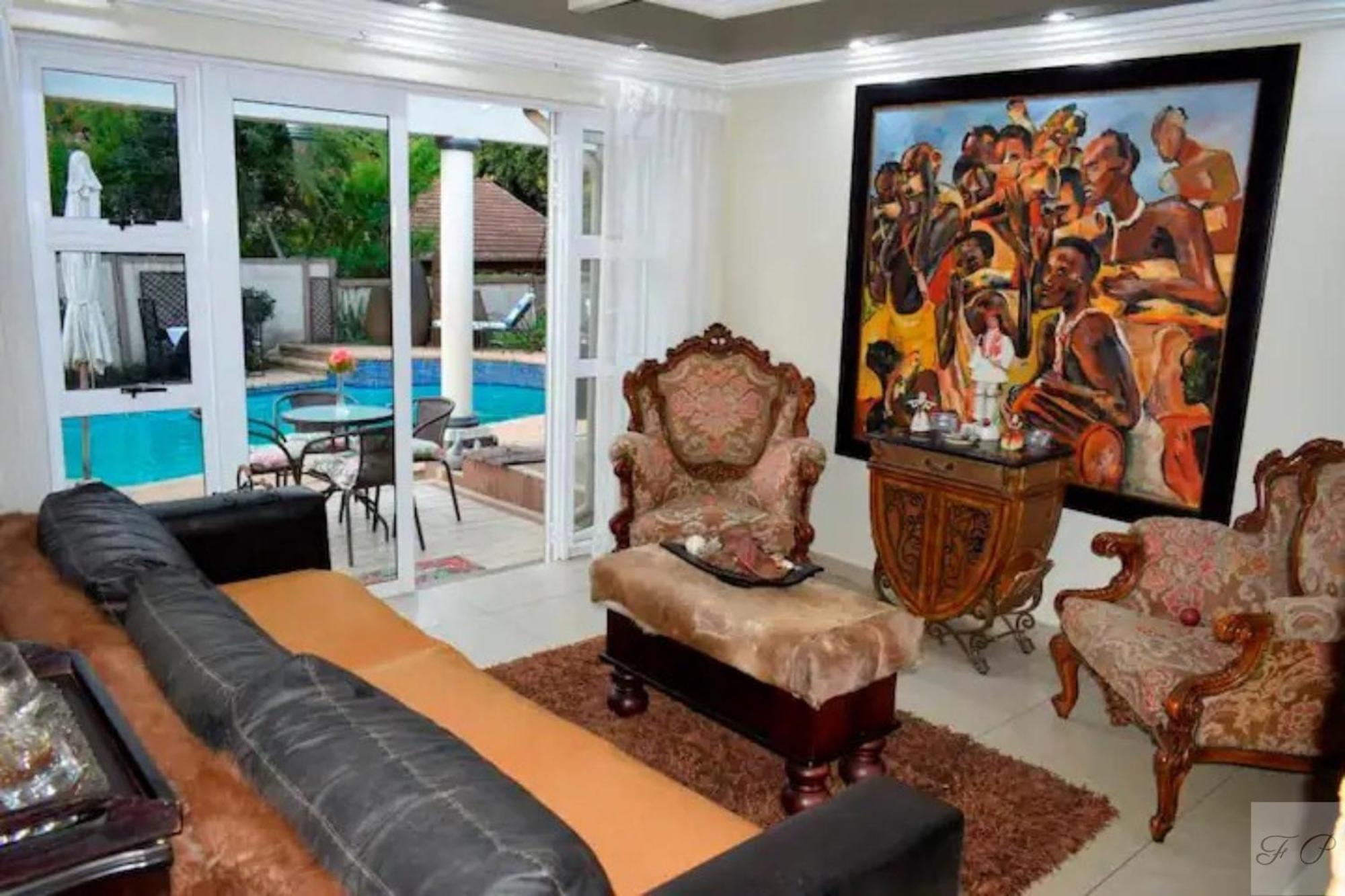 The Giraffe Room At Frederick'S Place Pretoria-Noord Exterior foto